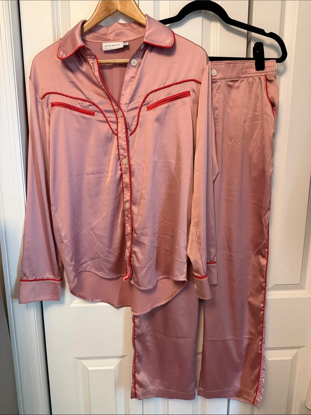 Silky Pink Women's Pajama Set with Contrast Piping